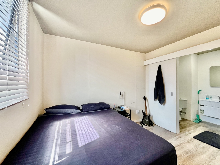 2 Bedroom Property for Sale in Observatory Western Cape